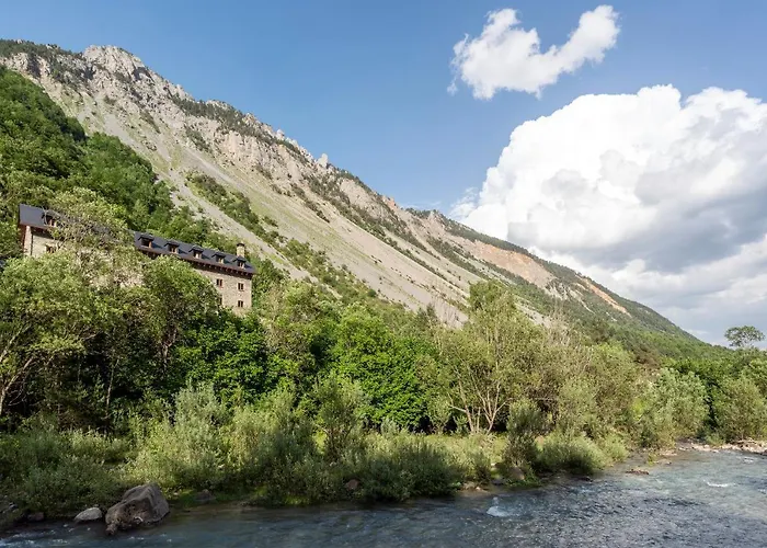 파라도르 데 비엘사 호텔