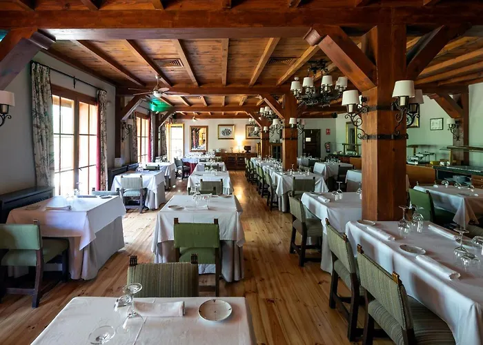 호텔 파라도르 데 비엘사 Espierba