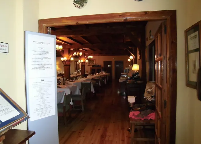 파라도르 데 비엘사 호텔