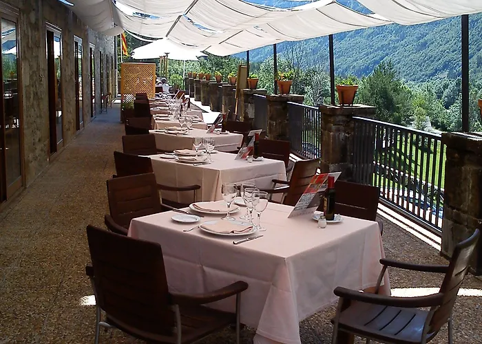 파라도르 데 비엘사 호텔